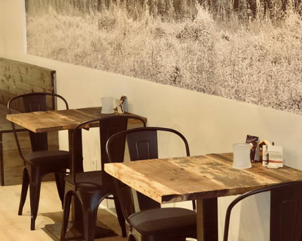 Inrichting Tapasbar SAAZ te Kortrijk