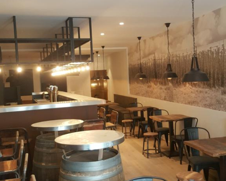 Inrichting Tapasbar SAAZ te Kortrijk